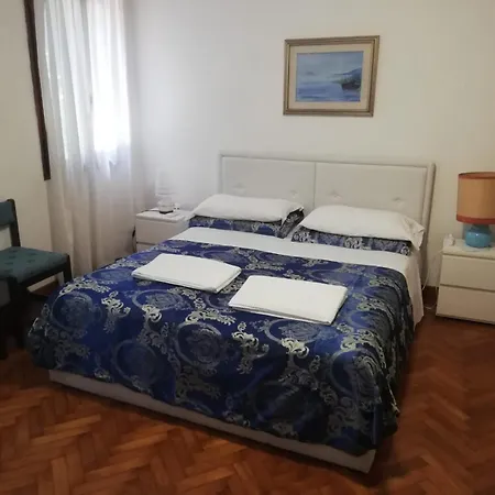 Πανσιόν Exclusive Kingsclass *